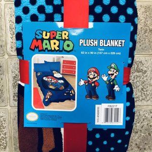 NWT Super Mario Plush Blanket